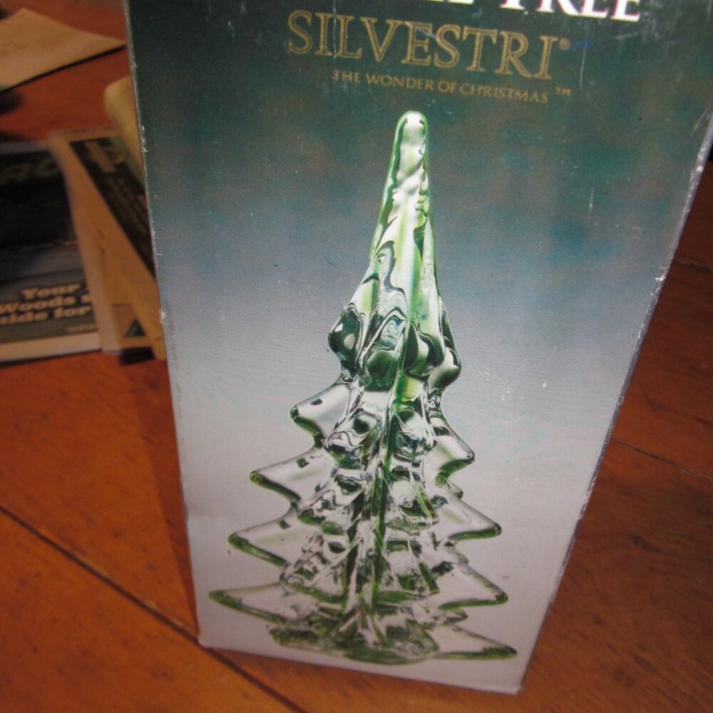 vTG SILVESTRI CRYSTAL GLASS ART TREE IN BOX 8.5 IN CLEAR GREEN CENTER CHRISTMAS - Picture 5 of 5